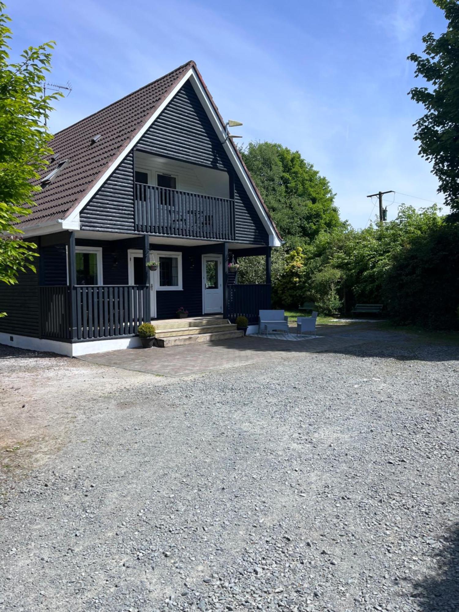 Cosy Lakeside Chalet With Option To Add Private Hot Tub Duneena Bagian luar foto